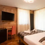 Granta Parey Hotell