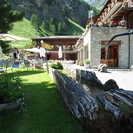 Hotel Granta Parey 3*