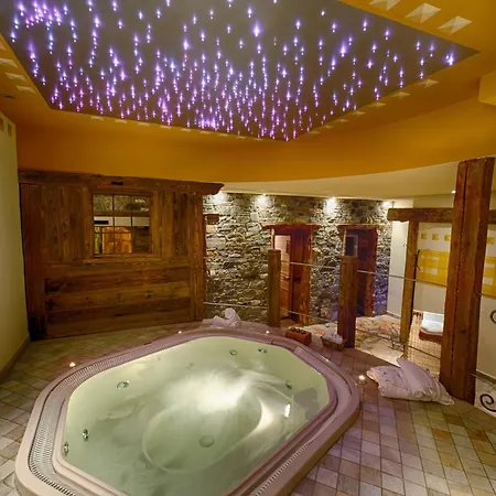 Granta Parey Hotel