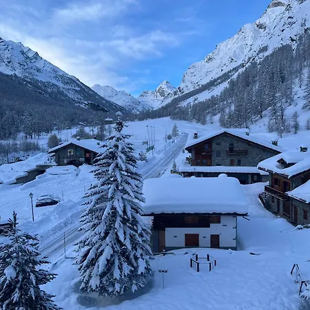 호텔 Granta Parey 3*