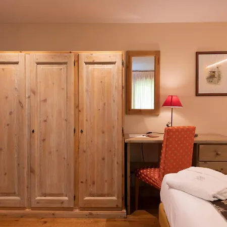 Granta Parey Hotel