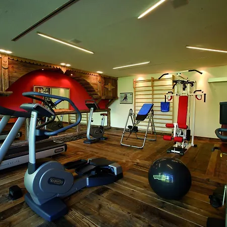 Granta Parey Hotel