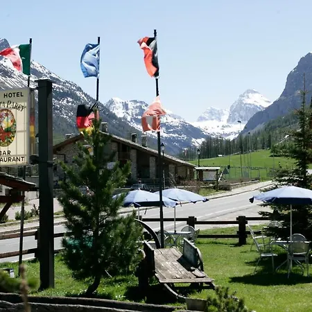 Granta Parey Hotel
